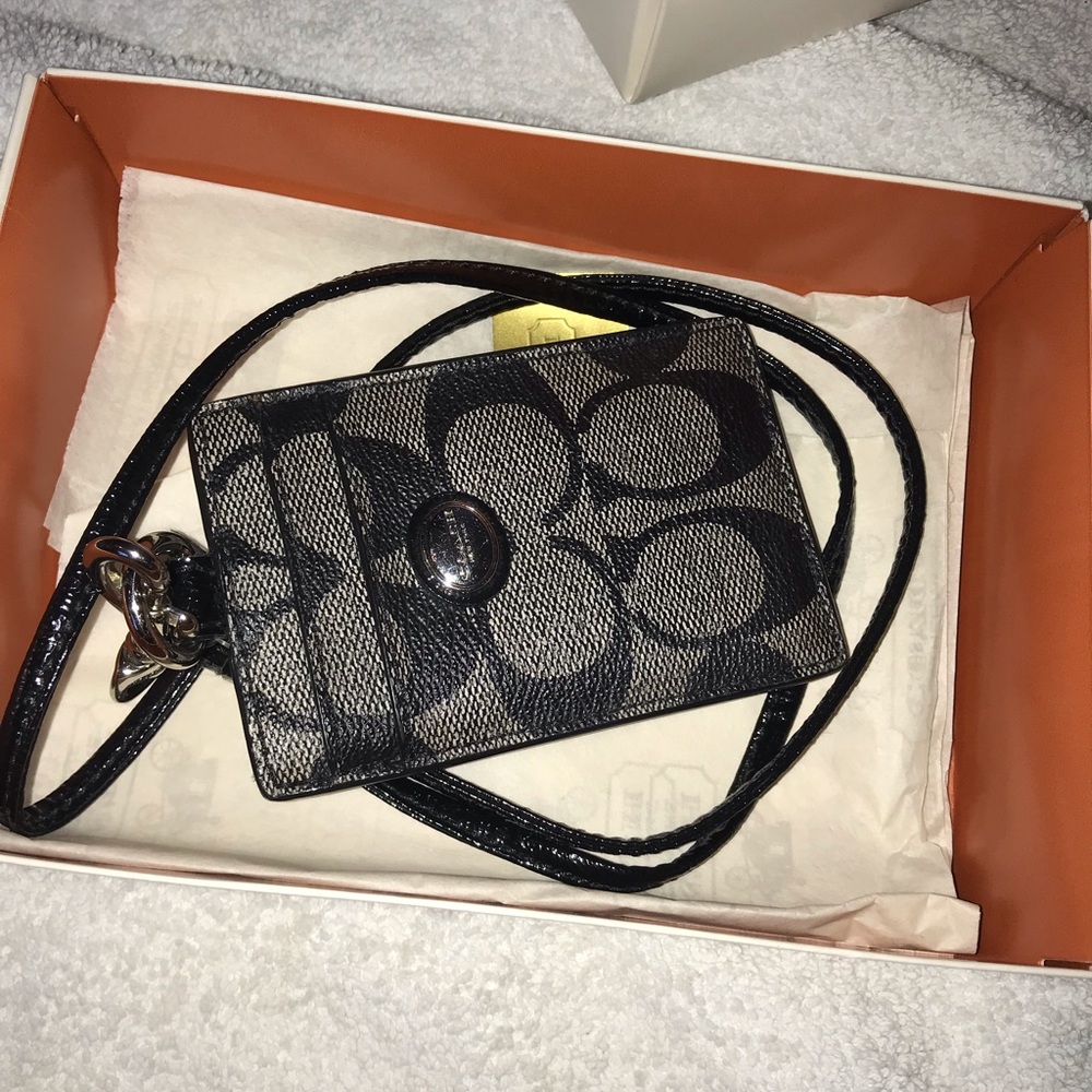 Coach ID holder